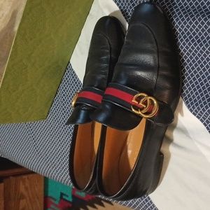 GUCCI DONNIE STYLE USED SIZE 10 FITTS A 10.5 ORIGINAL